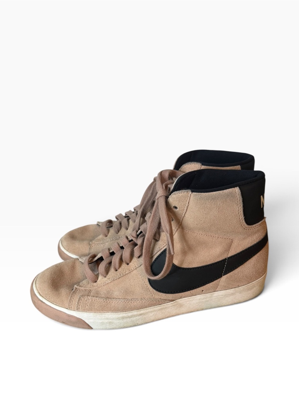 Nike Blazer Mid Suede Sneakers